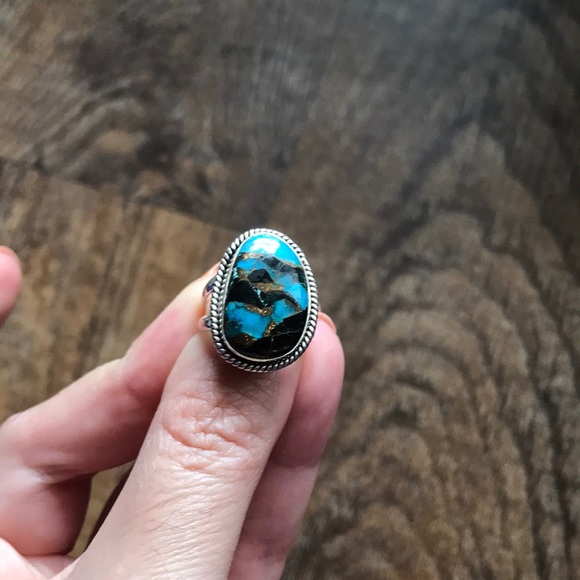 Jewelry - Gorgeous Mohave turquoise ring